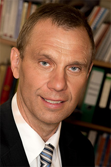 Jürgen Tiemann